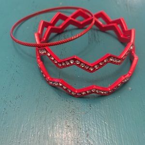 Set of 3 red bangle bracelets